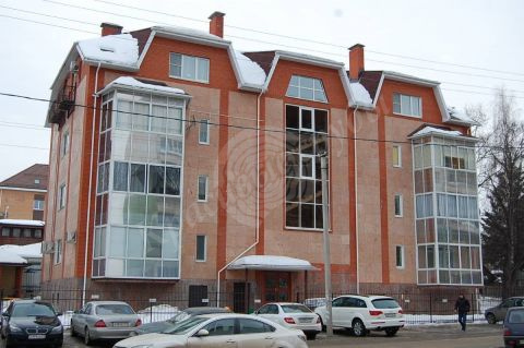 Малоэтажные дома на ул. Серебровской